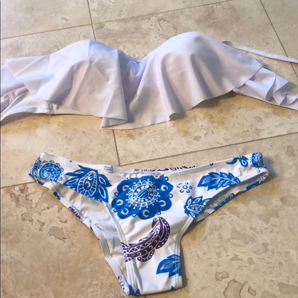 Blue and white baiting suit